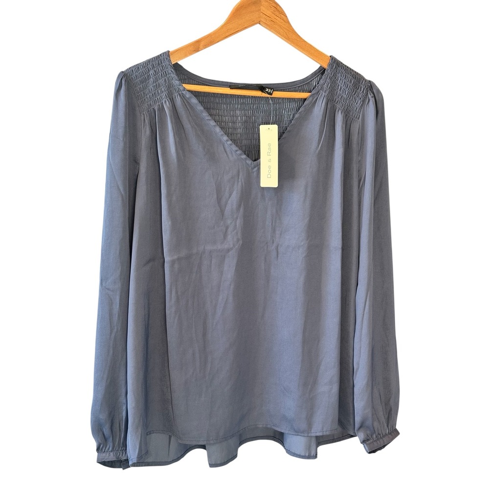 Doe & Rae Women's Smocked V-Neck Long Sleeve Blouse Dusty Blue Medium NWT Office